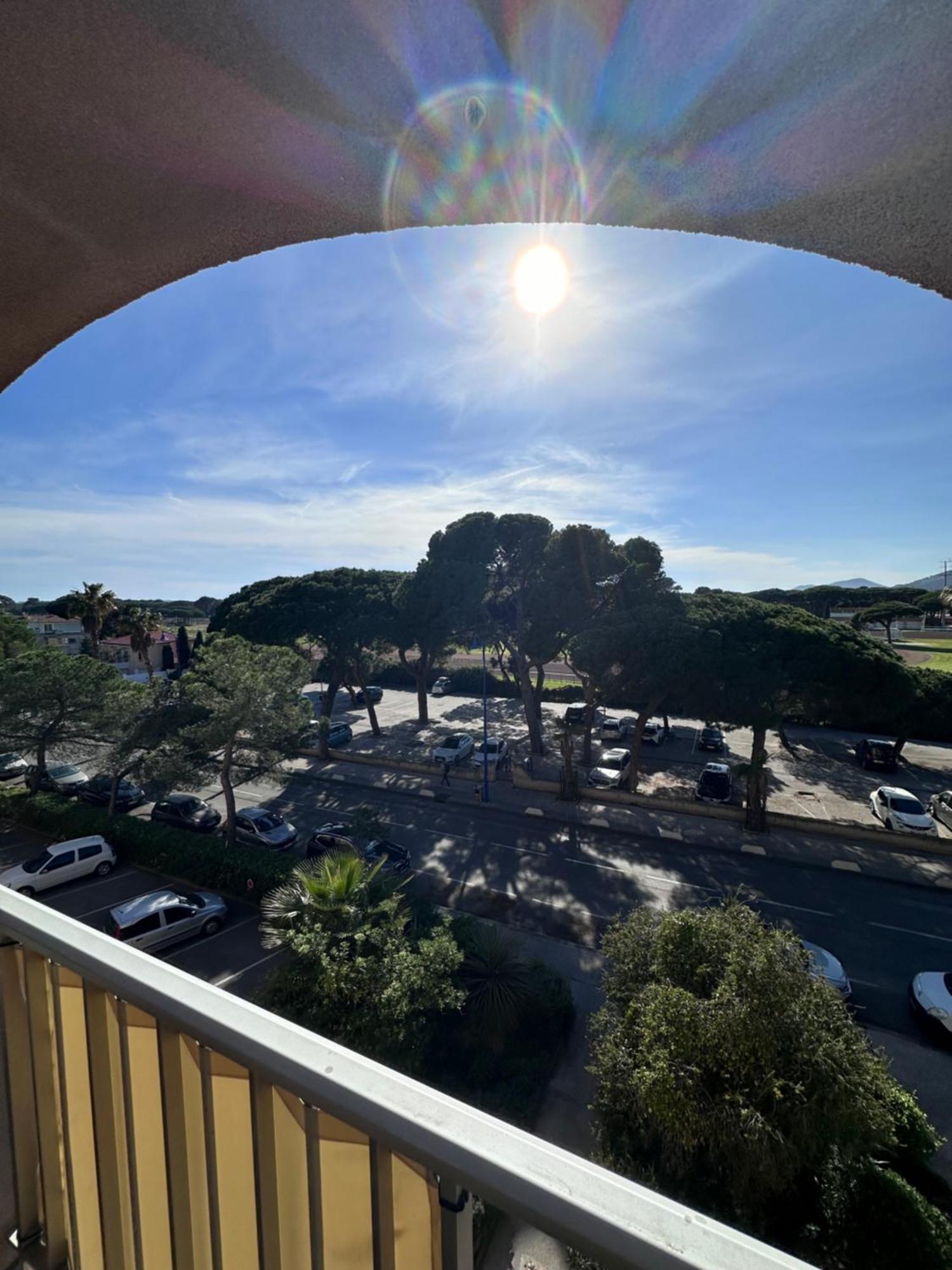 Apartament Sejour Au Port Hyères Zewnętrze zdjęcie