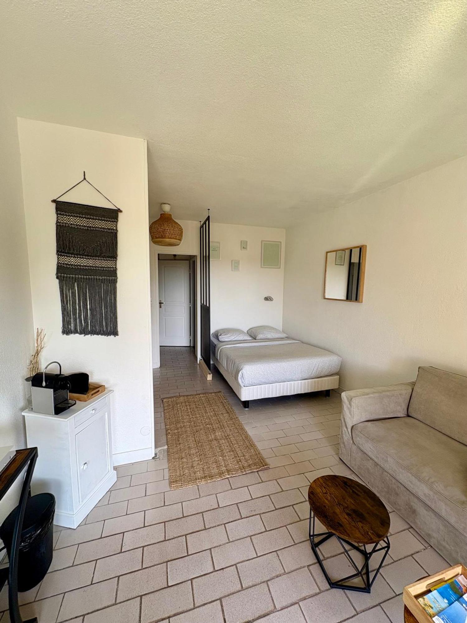 Apartament Sejour Au Port Hyères Zewnętrze zdjęcie