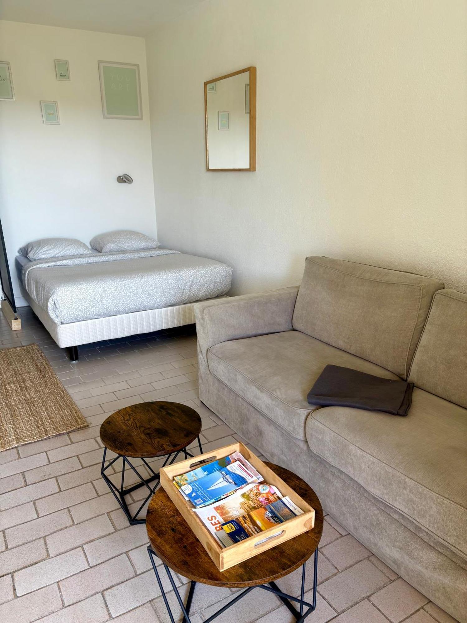 Apartament Sejour Au Port Hyères Zewnętrze zdjęcie